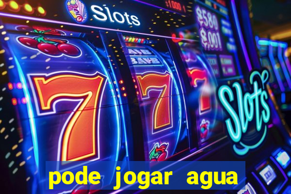 pode jogar agua quente no vaso