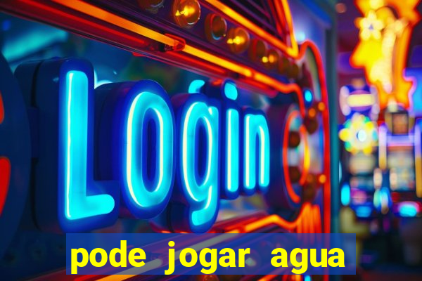 pode jogar agua quente na privada